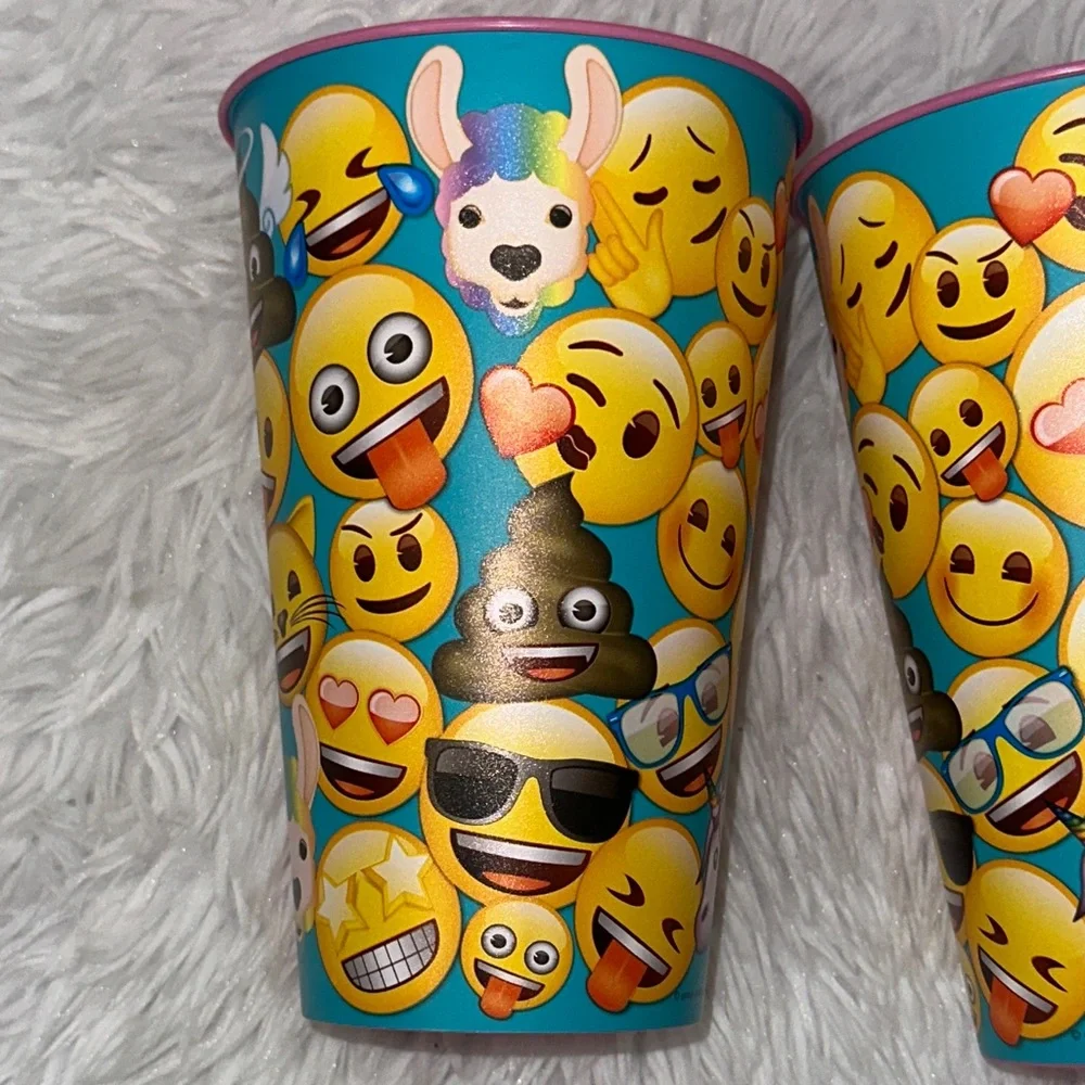 Emoji Party Supplies Set Multicolor 32 Small Plates 4 Plastic Cups Assorted Size
